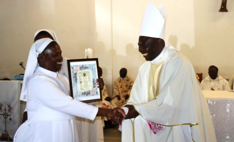 Sr. Elizabeth Gotore applauded for her outstanding commitment in serving the Church at her silver jubilee in Kwekwe – Catholic Church News