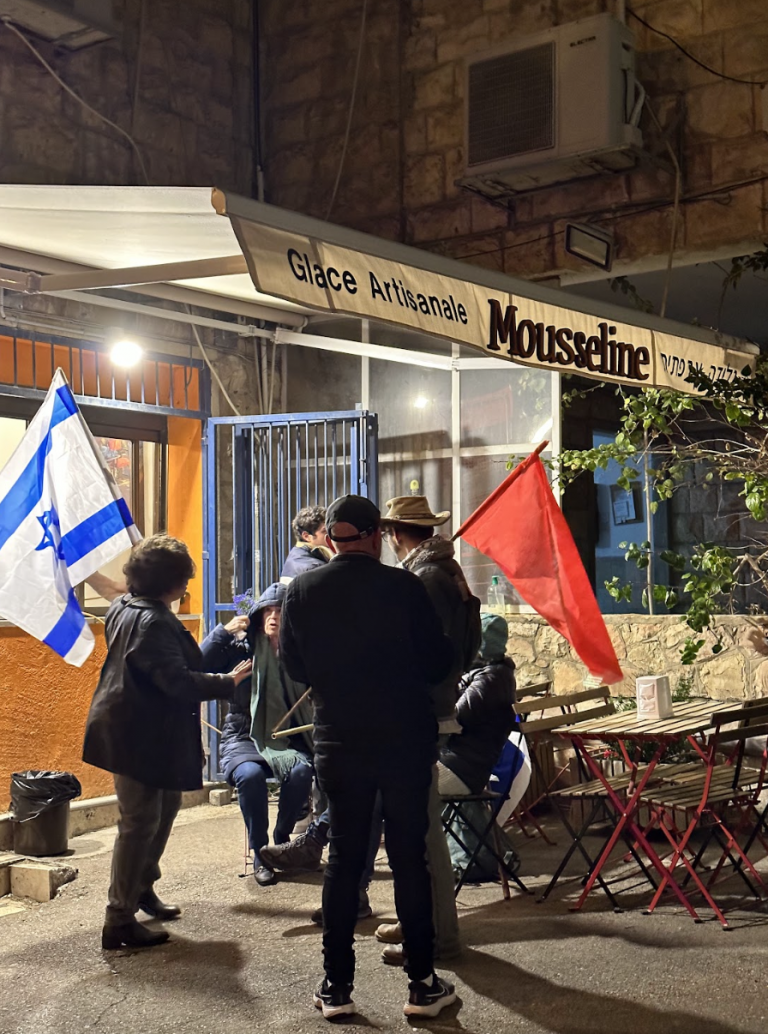 This Jerusalem Ice Cream Shop Reaps Profits During Netanyahu Protests