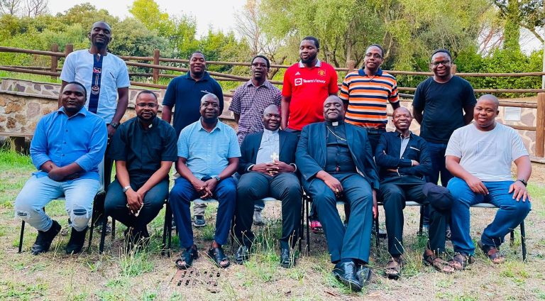 Bishops from Zimbabwe in solidarity meeting with priests and religious studying in Rome – Catholic Church News