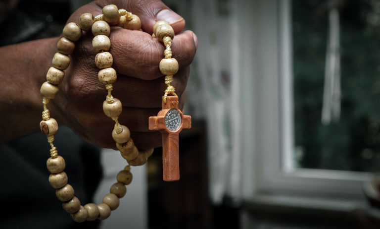 Spain’s Catholics Publicly Recite Rosaries In Defiance Of Government Ban