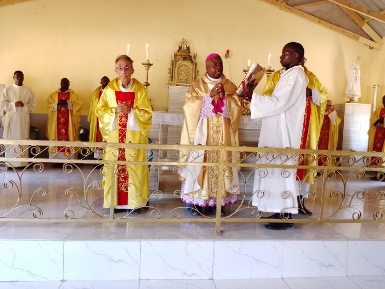 Bishop of Hwange announces 2024 as the year of the Eucharistic – Catholic Church News